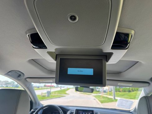 Used 2023 Honda Odyssey Touring image 17