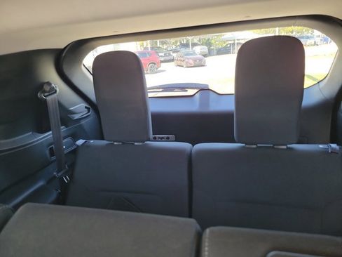 Used 2024 Mitsubishi Outlander ES image 14