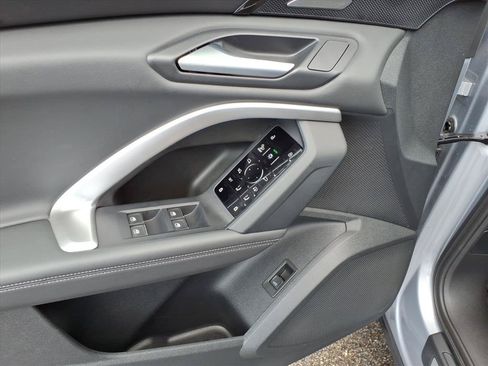 Certified 2025 Audi Q5 Premium w/ Premium Plus AWD/4WD image 14