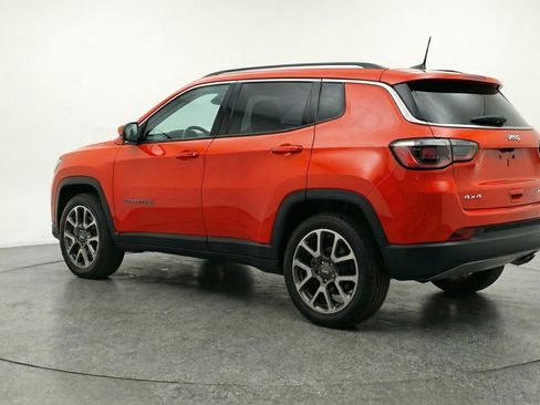Used 2025 Jeep Compass Limited AWD/4WD image 6