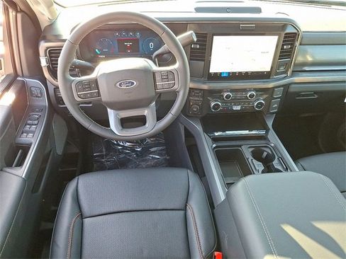 New 2026 Ford F250 Lariat w/ Black Appearance Package image 7