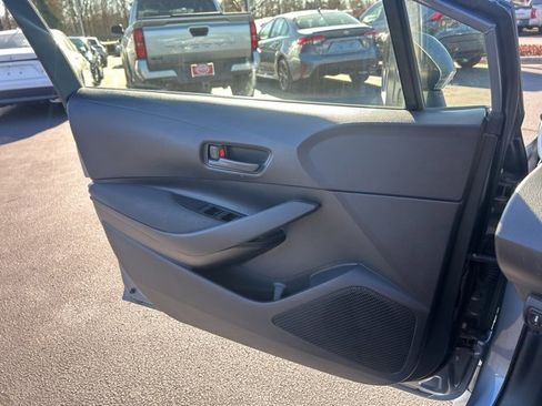 Used 2023 Toyota Corolla LE image 27