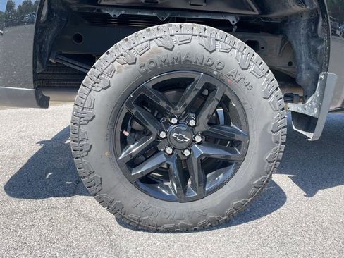 Used 2020 Chevrolet Silverado 1500 LT Trail Boss w/ Convenience Package image 18