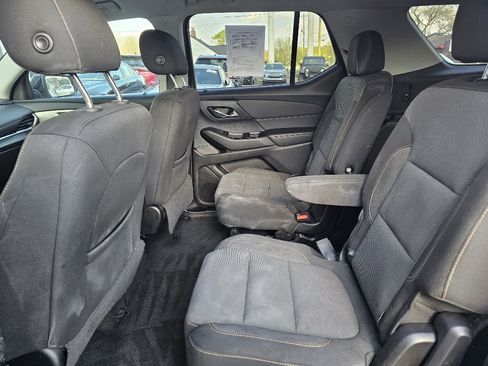 Used 2019 Chevrolet Traverse LT image 25