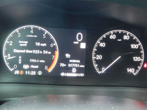 Certified 2023 Honda Pilot Touring image 8