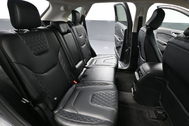Used 2024 Ford Edge Titanium AWD/4WD image 33