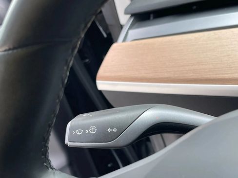 Used 2019 Tesla Model 3 Standard Range Plus RWD image 25
