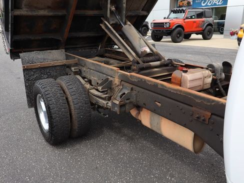 Used 2021 RAM 3500 Tradesman w/ Chrome Appearance Group RWD image 21