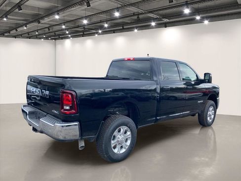 New 2026 RAM 2500 Big Horn AWD/4WD image 4