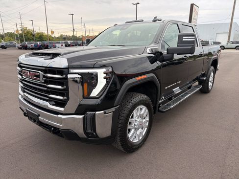 Used 2024 GMC Sierra 2500 SLE w/ SLE Value Package AWD/4WD image 5