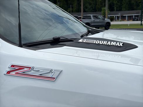Used 2024 Chevrolet Silverado 2500 LT w/ Convenience Package AWD/4WD image 9