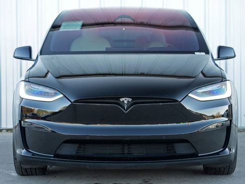 Used 2023 Tesla Model X image 6