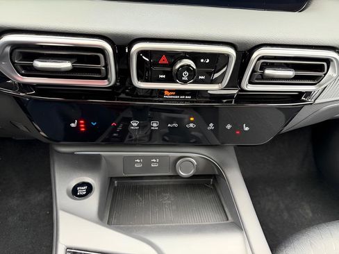 New 2026 Nissan Sentra SV w/ SV Convenience Package FWD image 20