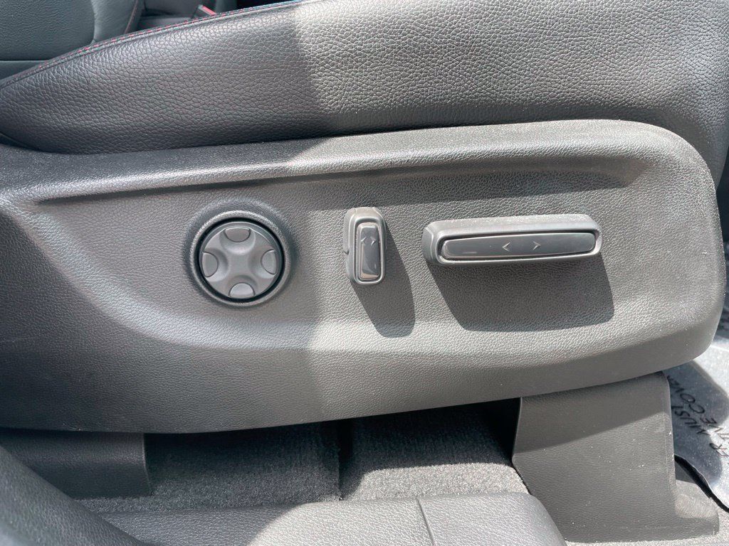 Used 2025 Honda Odyssey Sport-L image 57