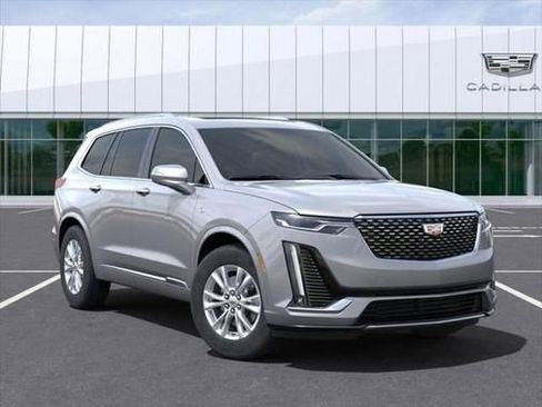 New 2025 Cadillac XT6 Luxury FWD image 7