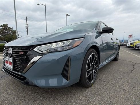 New 2025 Nissan Sentra SR image 9