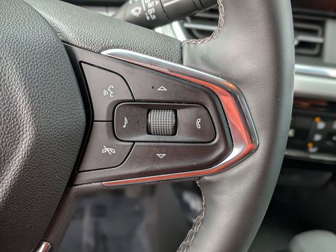 Certified 2025 Chevrolet Trax LT w/ LT Convenience Package image 22