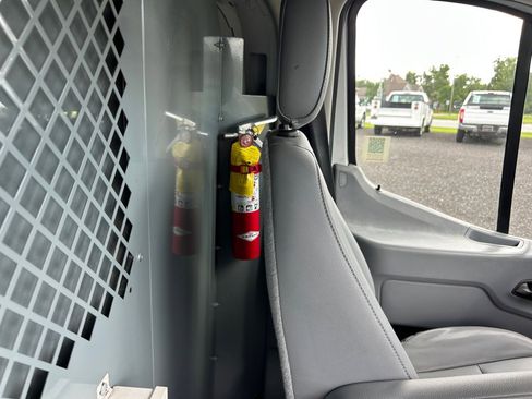 Used 2016 Ford Transit 250 130 Low Roof image 23