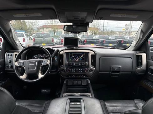Used 2019 GMC Sierra 3500 Denali w/ Duramax Plus Package image 21