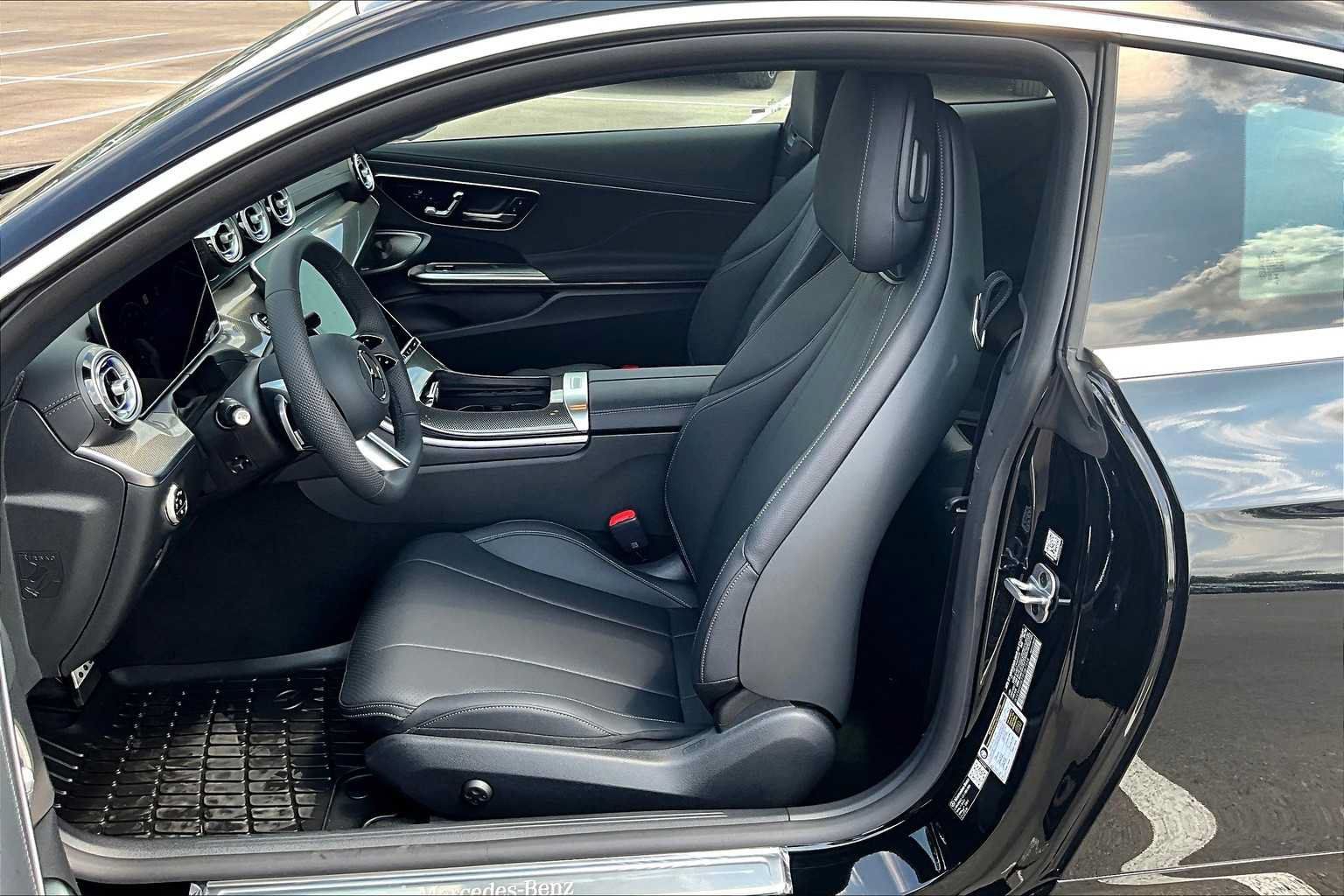 Used 2026 Mercedes-Benz CLE 300 4MATIC Coupe image 9