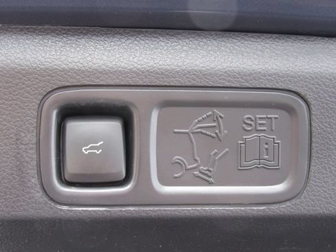 Used 2023 Ford Expedition Platinum AWD/4WD image 24