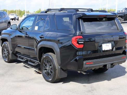 New 2025 Toyota 4Runner SR5 image 6
