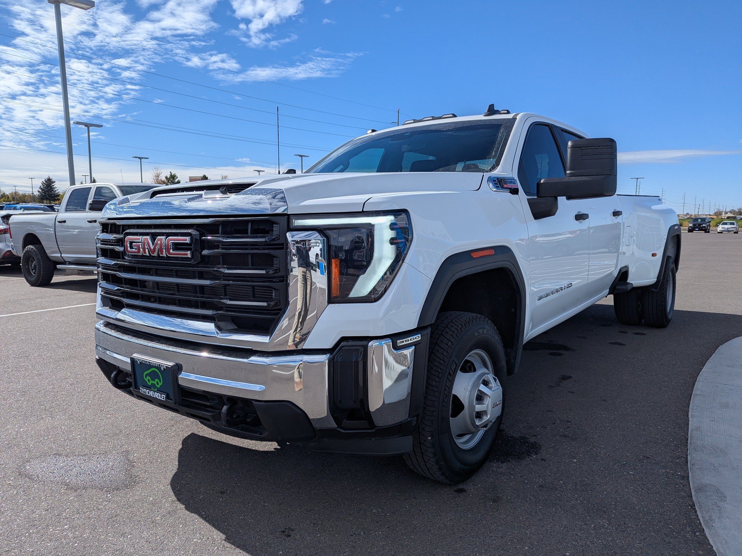 Certified 2024 GMC Sierra 3500 Pro AWD/4WD image 6