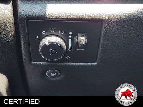 Used 2019 Jeep Grand Cherokee Limited RWD image 29