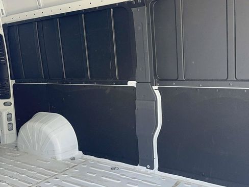 Used 2026 RAM ProMaster 2500 w/ Convenience Group FWD image 10