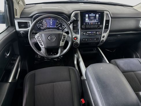 Used 2021 Nissan Titan SV w/ SV Convenience Package image 17