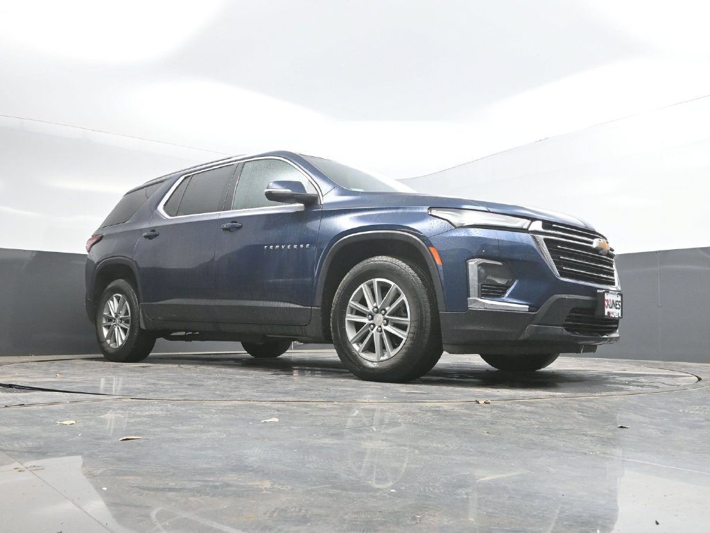 Used 2023 Chevrolet Traverse LT FWD image 29