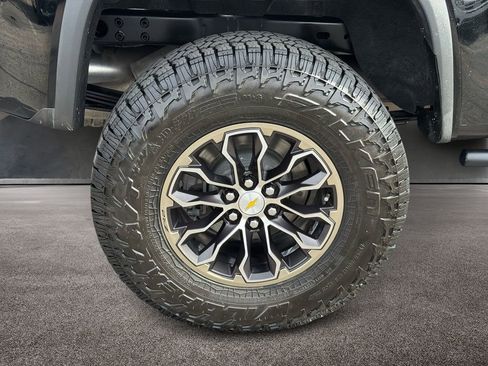 Used 2022 Chevrolet Colorado ZR2 image 6
