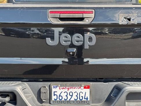 Used 2022 Jeep Gladiator Sport AWD/4WD image 48