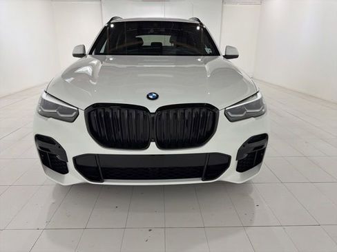 Certified 2023 BMW X5 xDrive40i w/ M Sport Package AWD/4WD image 8