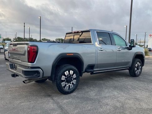 Used 2024 GMC Sierra 2500 Denali w/ Denali Reserve Package AWD/4WD image 5