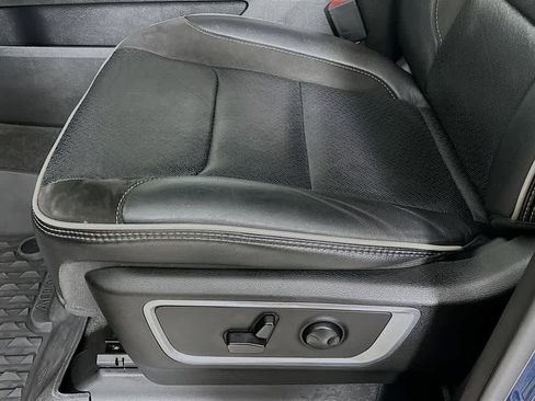 Used 2023 RAM 1500 Laramie AWD/4WD image 30