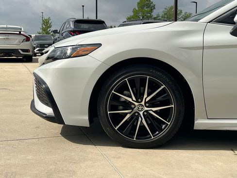 Used 2023 Toyota Camry SE w/ Convenience Package FWD image 8