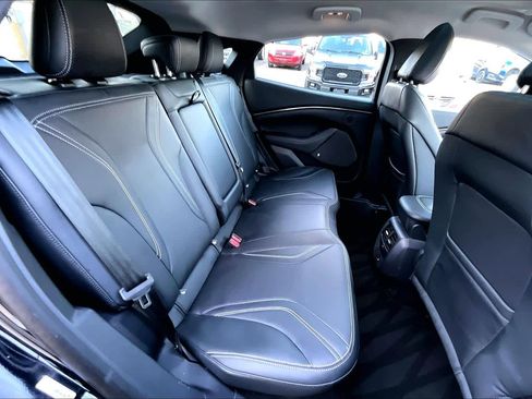 Used 2022 Ford Mustang Mach-E Premium image 19