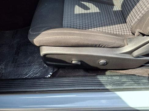 Used 2022 Dodge Challenger SXT w/ Blacktop Package image 13