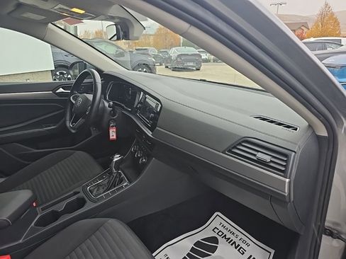 Used 2024 Volkswagen Jetta S image 7