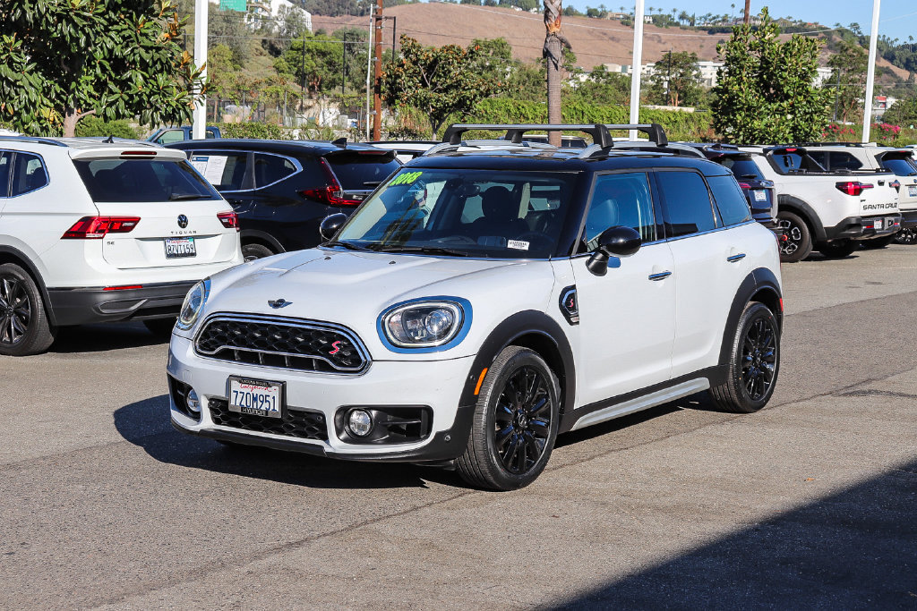 Used 2018 MINI Cooper Countryman S FWD image 2