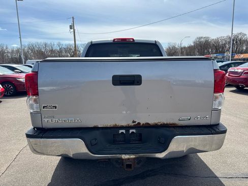 Used 2010 Toyota Tundra 4x4 CrewMax image 6