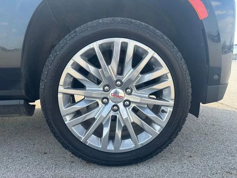 Used 2023 GMC Yukon XL Denali image 33