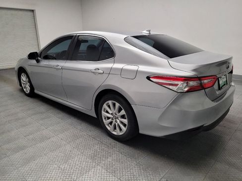 Used 2019 Toyota Camry LE FWD image 5