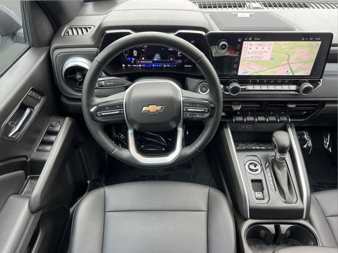 Used 2024 Chevrolet Colorado LT w/ LT Convenience Package III image 23