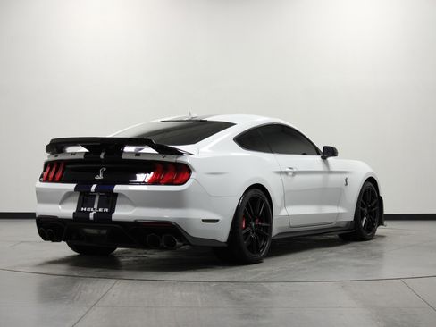 Used 2021 Ford Mustang Shelby GT500 w/ Technology Package image 4