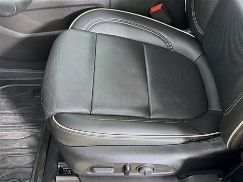 Used 2023 Chevrolet Traverse Premier w/ Redline Edition FWD image 21