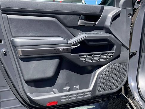 New 2026 Toyota Tacoma TRD Off-Road AWD/4WD image 10