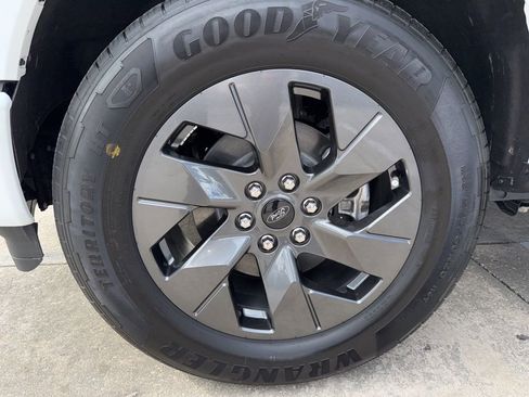 Used 2025 Ford F150 Lightning Flash image 51