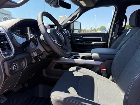 New 2027 RAM 2500 Big Horn AWD/4WD image 4